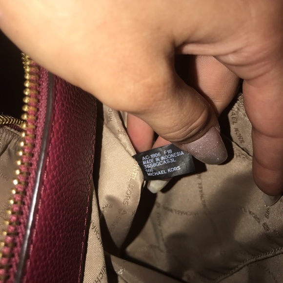 Real Genuine leather Michael Kors purse - Picture 8 of 8